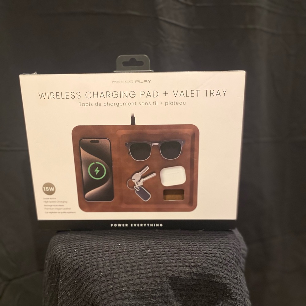 Brand New Wireless Charging Pad & Valet Tray